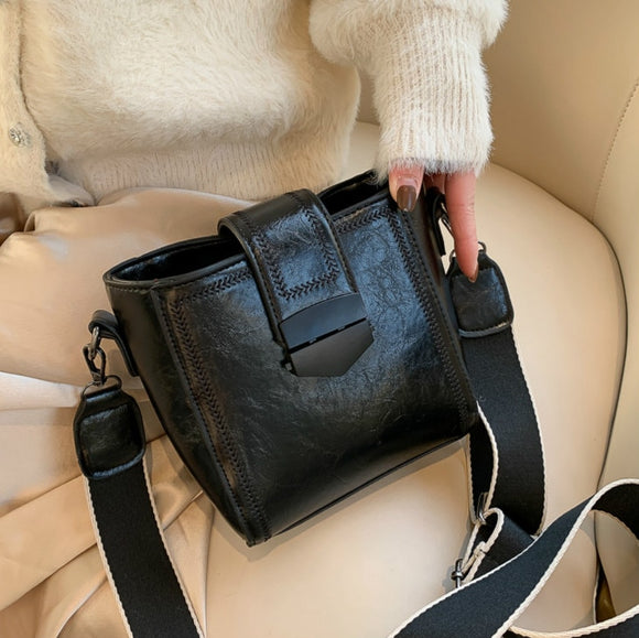 Shoulder Sling Bucket Bag Slit Pocket All- Matching Temperament Bag - Presidential Brand (R)